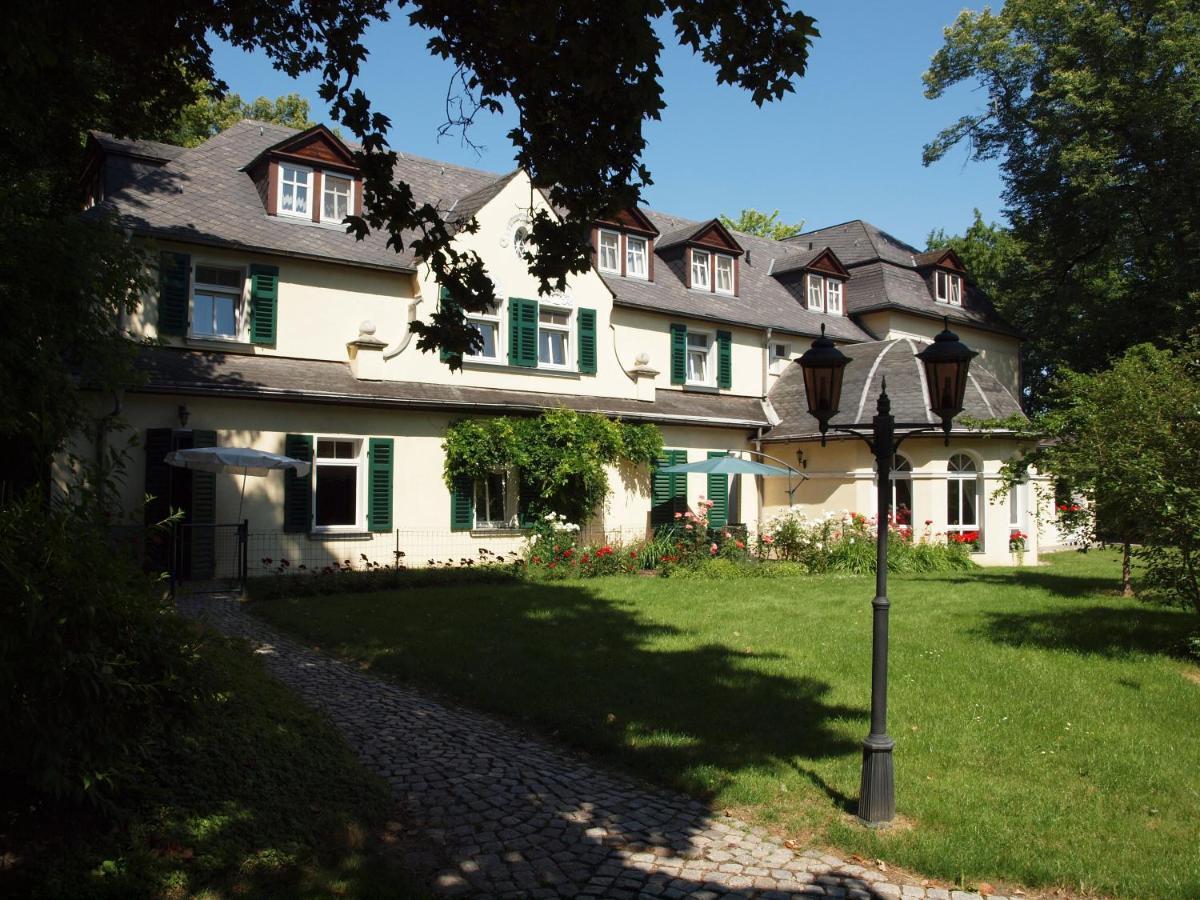 Hotel&Restaurant Bellevue Schmölln Exterior foto
